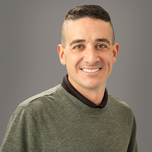 portrait of physical therapist assistant Ryan Hidalgo